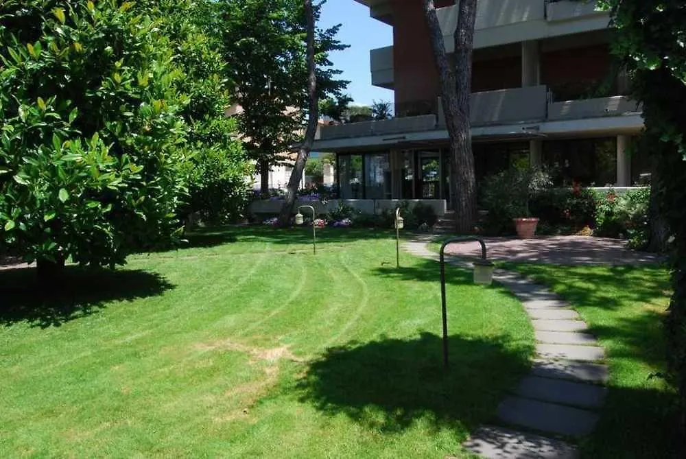 ***  Hotel Bracciotti Lido di Camaiore Italia