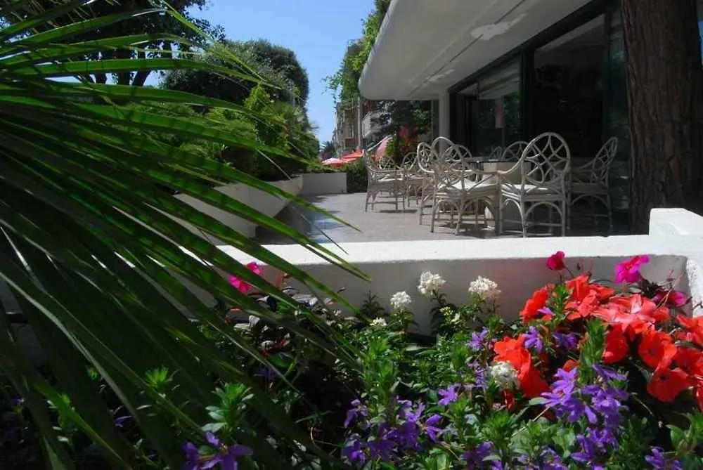 Hotel Bracciotti Lido di Camaiore